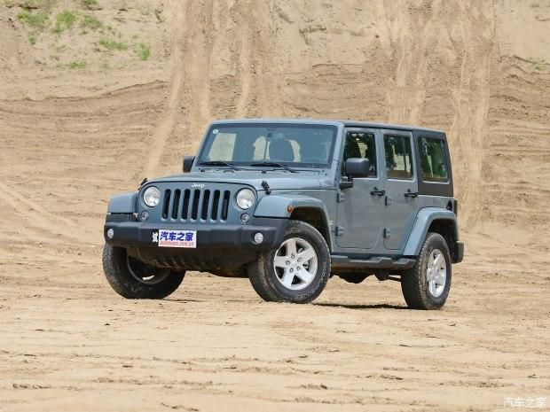 Jeep()  2014 2.8TD Ű Sahara