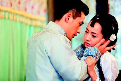 近日热播的《情定三生》中,杨蓉饰演的顾知夏带着自己的好姐妹吴翠翠