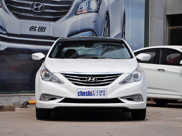 北京现代 2.4L 自动 车头正面视角