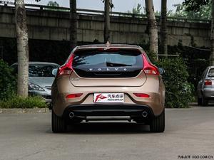 沃尔沃V40购车优惠2.1万元 有少量现车