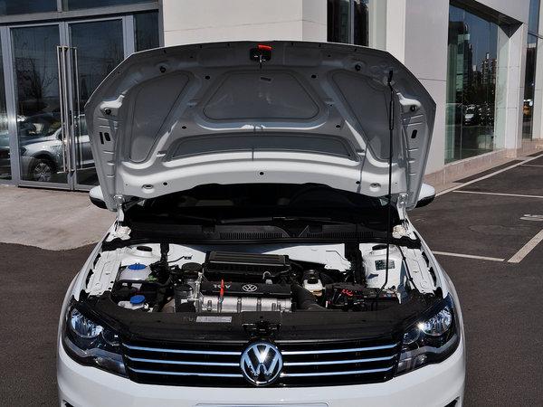 一汽-大众 1.6L 自动 发动机局部特写