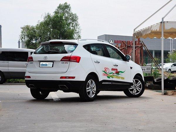 江淮汽车 2.0T 手动 车辆右侧尾部视角