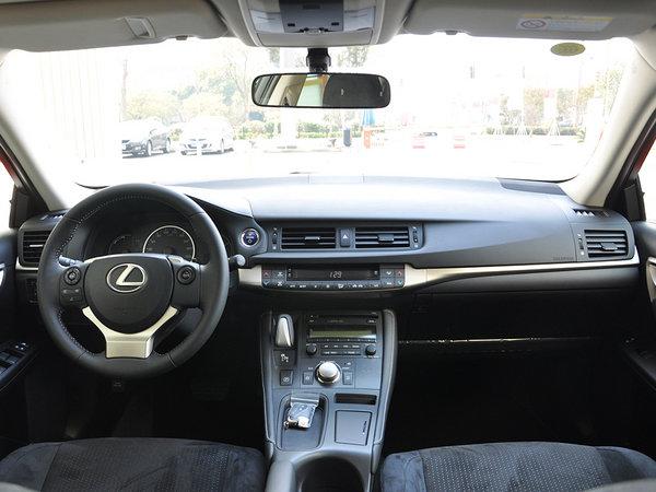 雷克萨斯 200h 1.8L CVT
