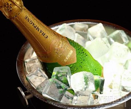 ̫�����ˣ����Ķ����Ὺ��