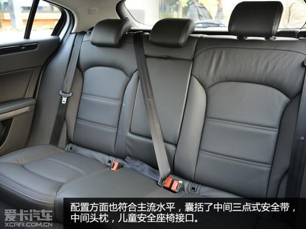 2015�����3����SUV