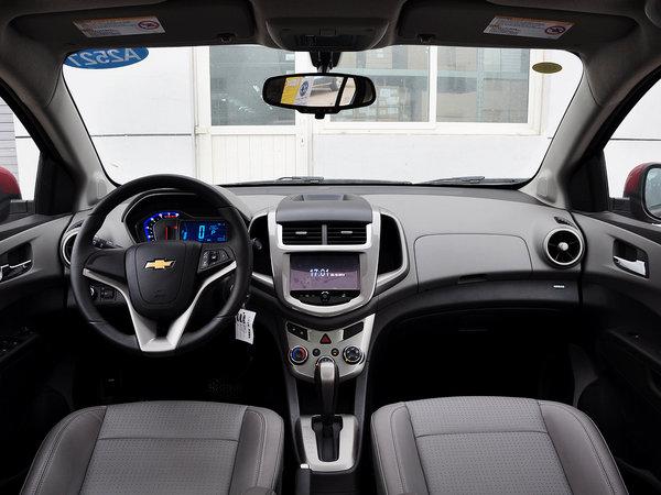 ѩ���� ���� 1.6SX �Զ� �п�̨����