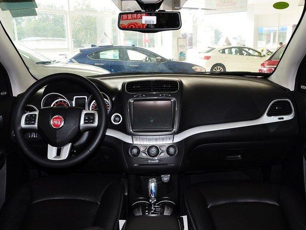 菲亚特(进口) 2.4L 自动 中控台整体