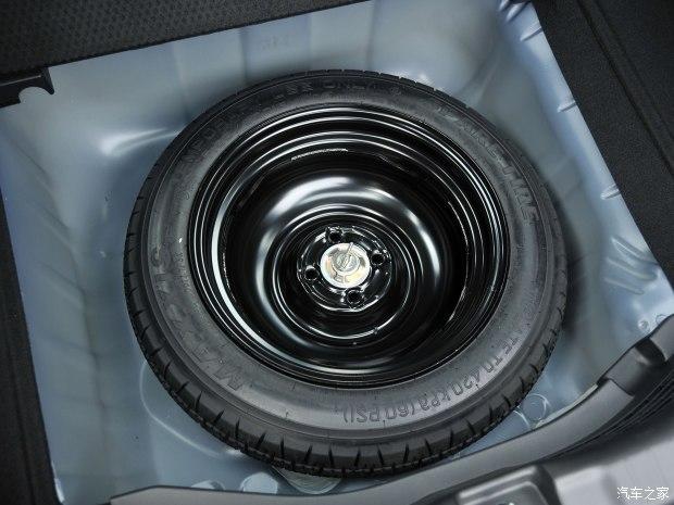 �������� �ɶ� 2014�� 1.5L LX CVT������