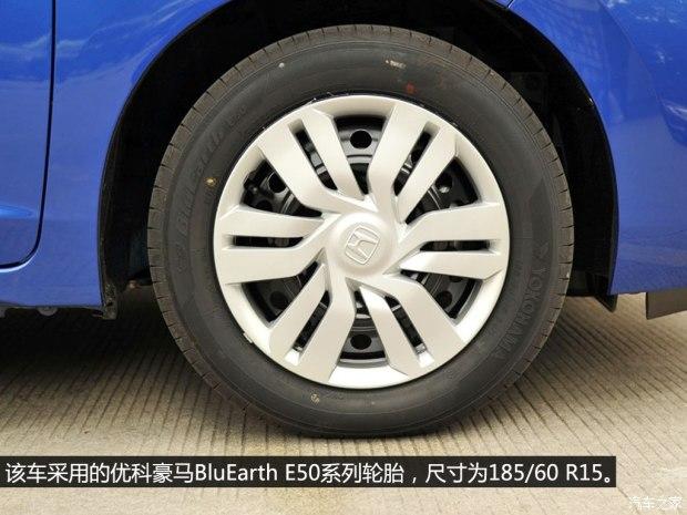 �������� �ɶ� 2014�� 1.5L LX CVT������