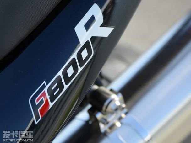 ����F 800 R����