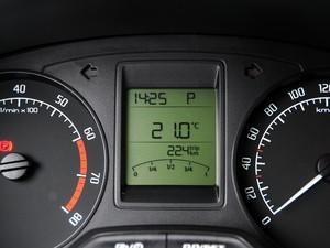 �Ϻ�����˹�´� ���� 2014�� 1.4L �Զ����°�