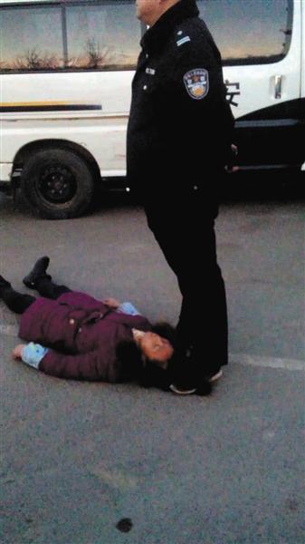 讨薪死亡农妇家属:在省委省政府门口伸冤没效果