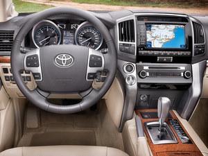 �������¿�·�������25�� �а�ɫ�ֳ�