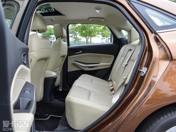 长安福特2015款福睿斯