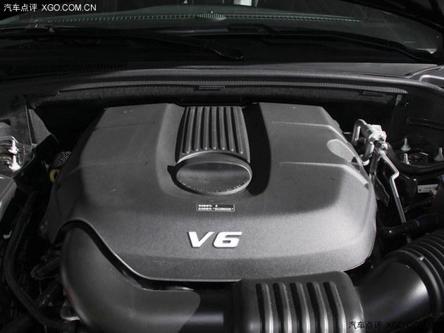 ˭�Ǳ�ѩԶ�м� �Ա��Լݴ���ŵ��/;��