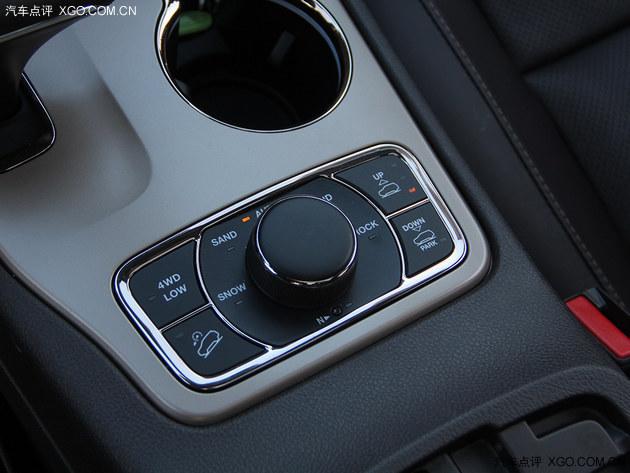 ˭�Ǳ�ѩԶ�м� �Ա��Լݴ���ŵ��/;��