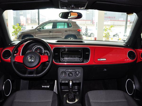 重庆:2015款甲壳虫优惠1.2万元 少量现车