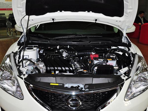 东风日产 1.6l cvt 发动机局部特写