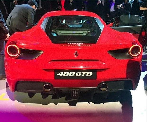 3月份正式发布法拉利488gtb实车亮相