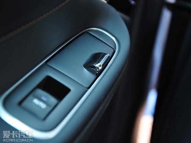 一汽丰田2015款皇冠