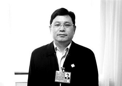 �½���ʲ��ί��ǣ����°�һ���˴�û�о�����