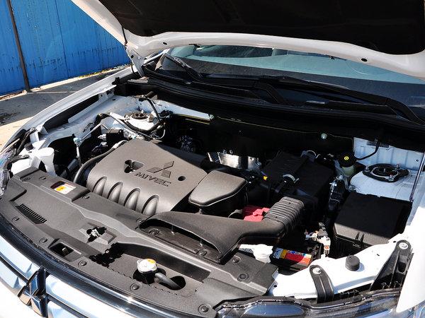 发动机和invecs-iii cvt无极变速器,2014款欧蓝德超值版动力输出强劲