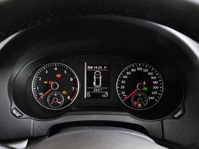 大众(进口) 2.0TSI DCT 方向盘后方仪表盘