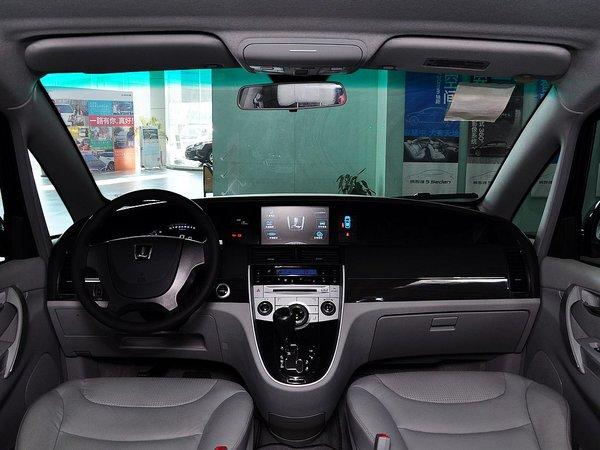 东风裕隆 2.0t 自动 中控台整体