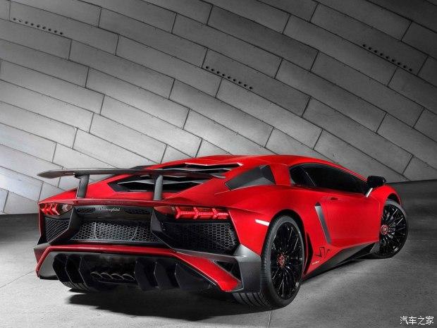 兰博基尼 Aventador 2015款 LP 750-4 Superveloce