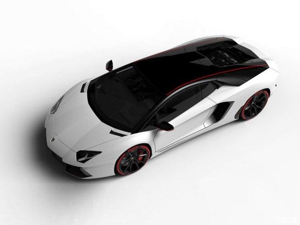 兰博基尼 Aventador 2015款 LP 700-4 Pirelli