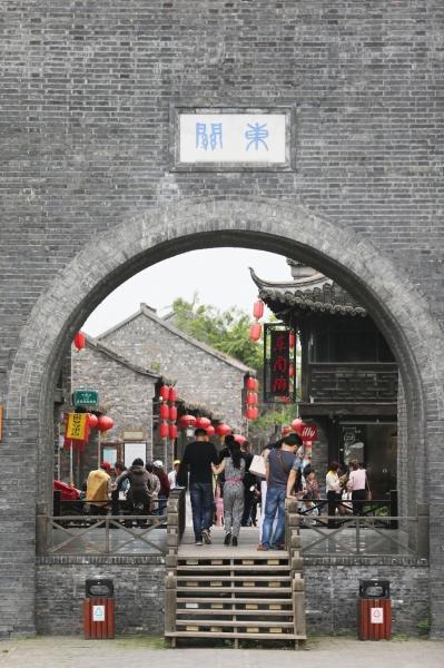 扬州东门遗址见证唐宋繁华烽火 南宋时建城壕堡垒