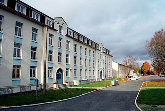 p23 ������˳��ߺ��Ķ����ķ���ҵ�����ش���������Ӫ���ڵ����غͷ��������й���ҵ�Ľ��ɡ��Ķ������з����ú�������