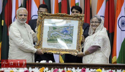 6��6�գ����ϼ������￨���е����ŷ������ϣ��ϼ��������������ȣ��ң���ӡ������Ī�����͵�վ��ĿЧ��ͼ���ϼ���������������6���������ϼ��������ʵ�ӡ������Ī�Ͼ��л�̸����������ǩ������ļ���ǿ�������»��緢��ɳ�����˹���㣩