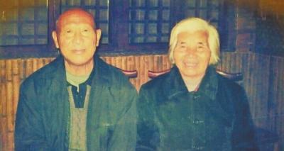 大学生拍爷奶恩爱视频看哭网友