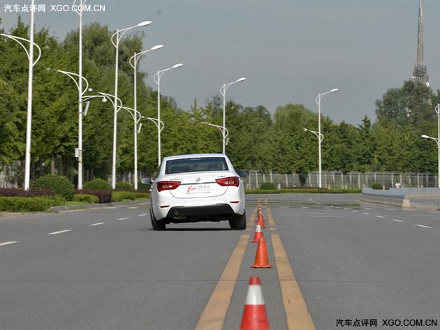 动力/舒适 两者兼顾 试驾全新英朗18T