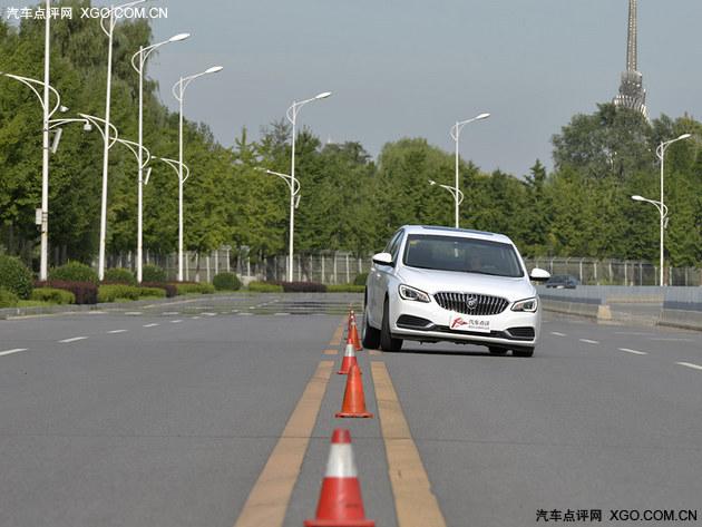 动力/舒适 两者兼顾 试驾全新英朗18T