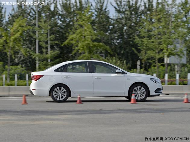 动力/舒适 两者兼顾 试驾全新英朗18T
