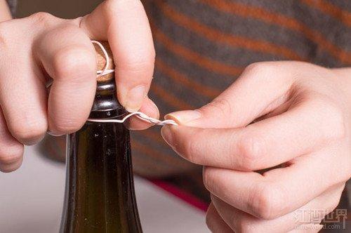 ��ΰ�ȫ�ؿ����ģ������ģ�