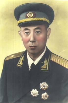 王明贵将军1955年授衔标准照.