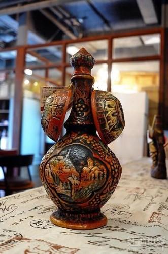 ��³�������ѾƵľ�ƿ�ж�����