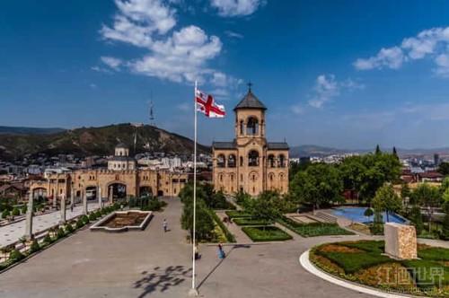 ��³�������ѾƵľ�ƿ�ж�����