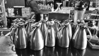 郑州市民去茶馆喝茶 水里竟有84消毒液系服务员操作失误