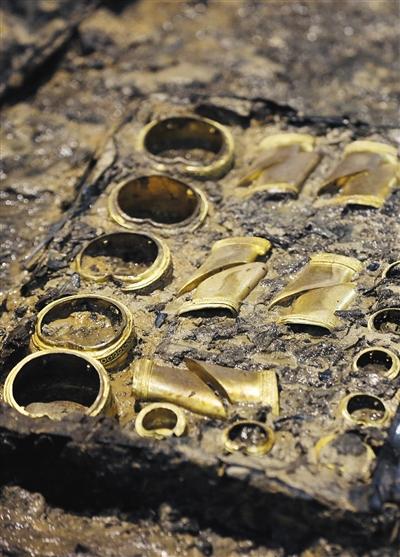 海昏侯墓发掘引后人上门:自称海昏侯后人 展示家谱