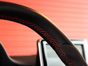 �Լݱ���AMG A 45 4MATIC