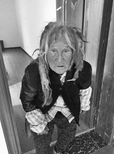 中印边境游荡30年老人身世揭秘:老房东还记得她