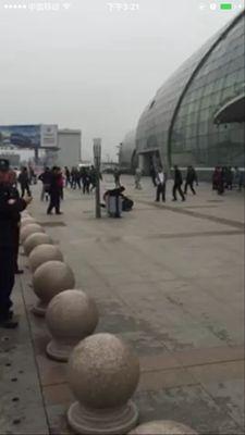 网络流传视频截图。