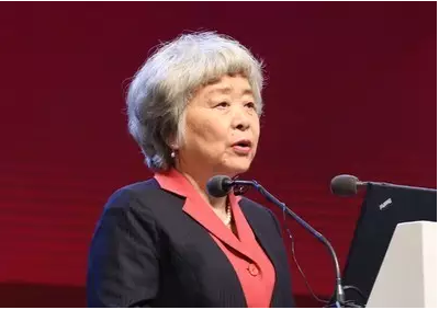 为此,《清华金融评论》特别邀请曾经参与过债转股实务操作,并在金融