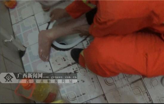 ����һŮ�ӽſ�ʺ�� ��������ʳ����ʩ��