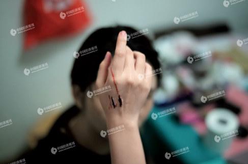 p39(1) ��������ʾ����뻭һ���˿ڡ�_����