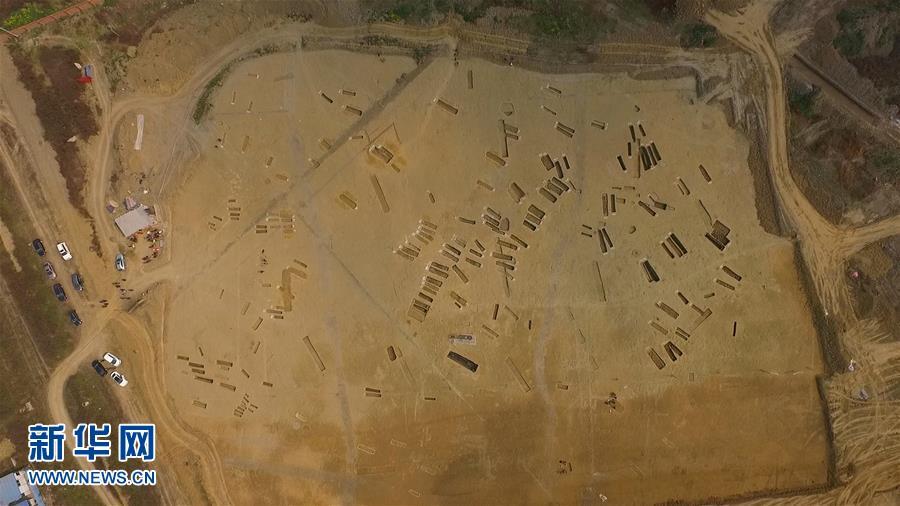 (文化)(1)成都春秋战国大型船棺墓群出土青铜器540余件